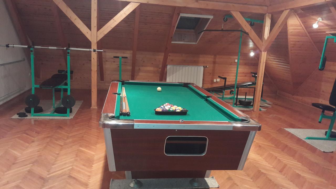 데브레첸 Pero Panzio B&B 외부 사진