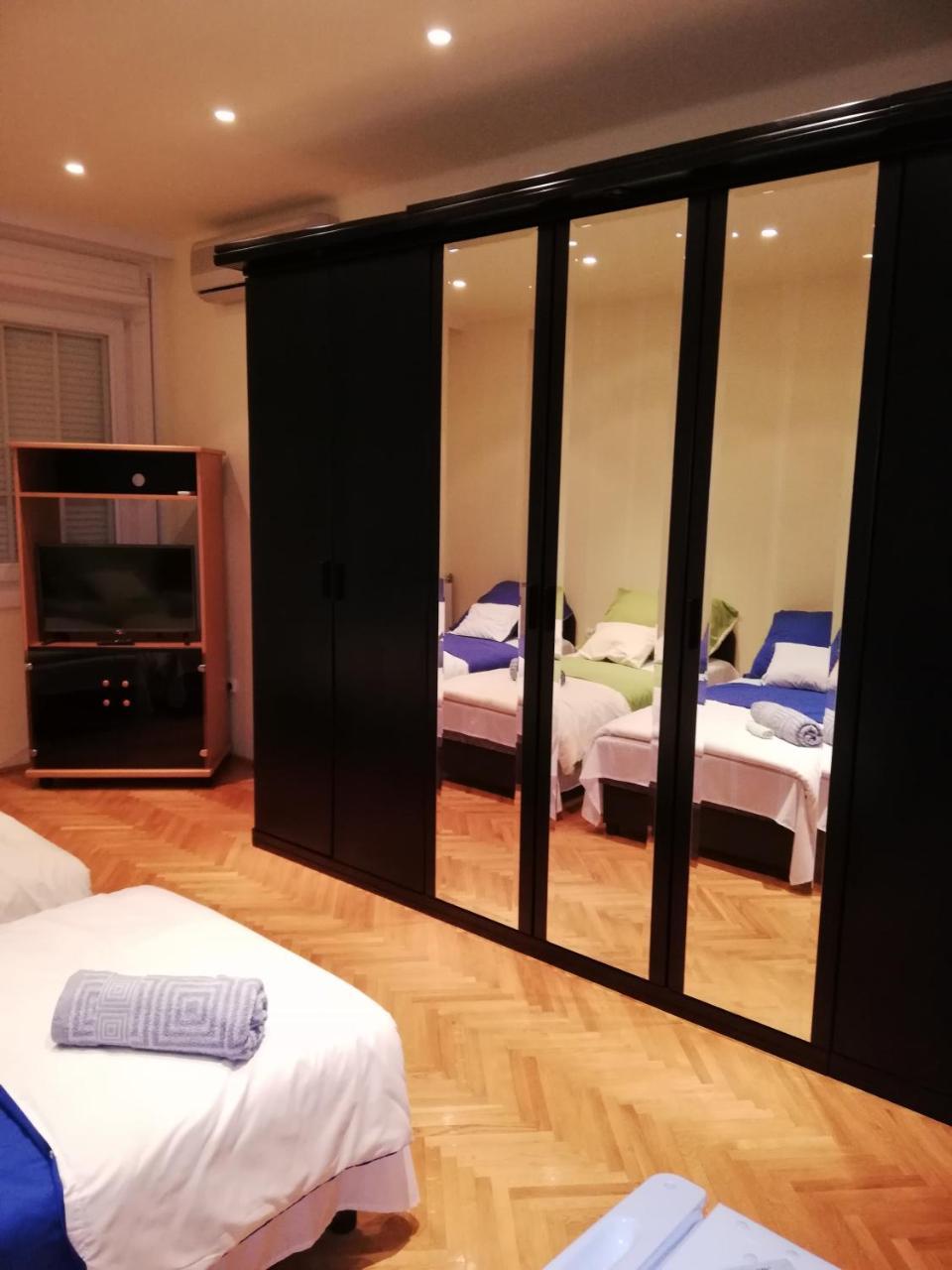 데브레첸 Pero Panzio B&B 외부 사진