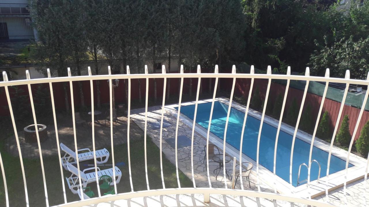 데브레첸 Pero Panzio B&B 외부 사진