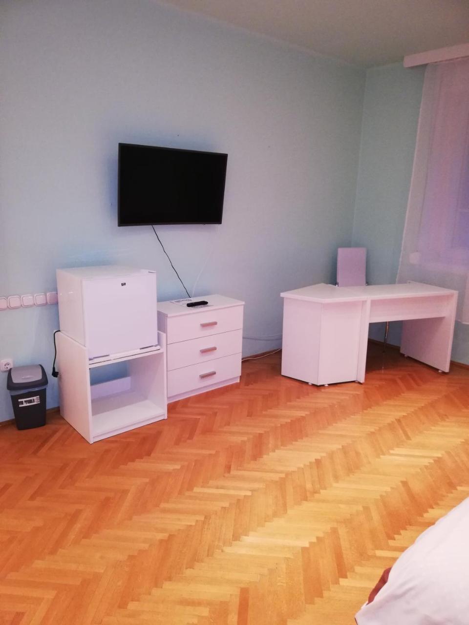데브레첸 Pero Panzio B&B 외부 사진
