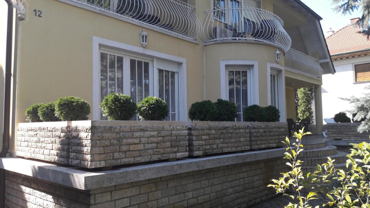 데브레첸 Pero Panzio B&B 외부 사진